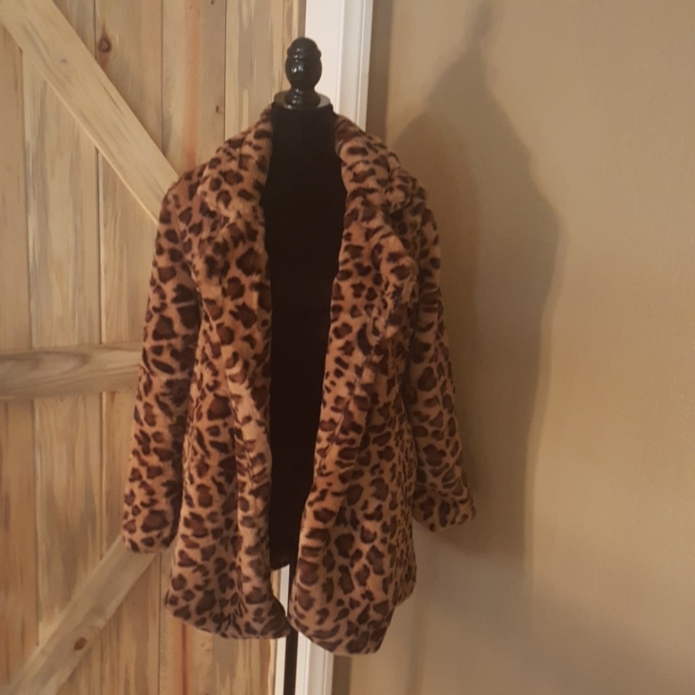 NWT- Oversized Women's LEOPARD Coat - Picture 6 of 8
